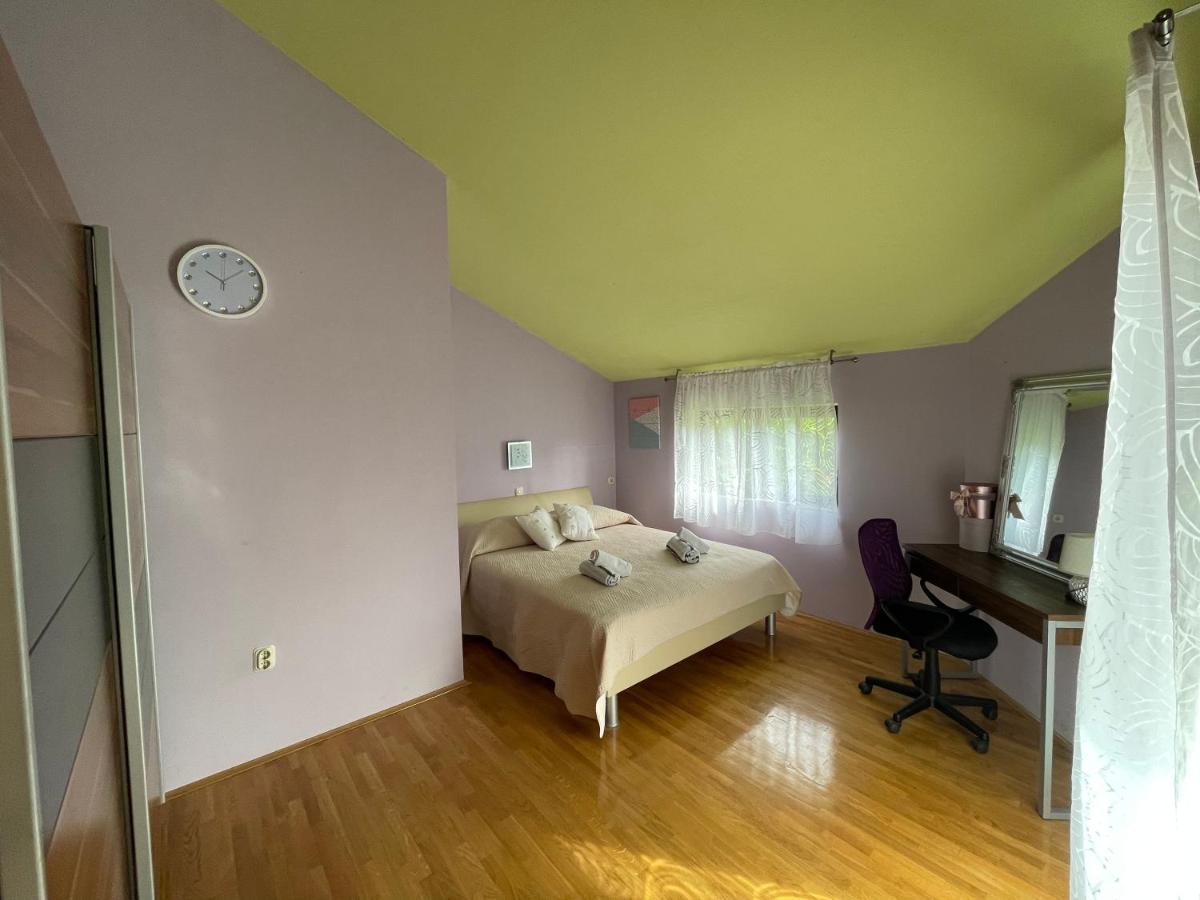 Luce Apartment Kali Exterior photo